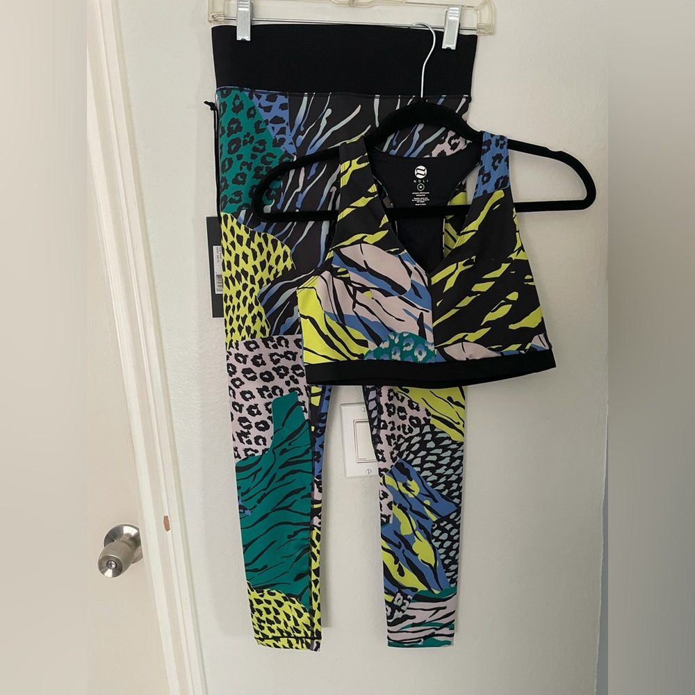 NOLI Elevate Sports Bra-Panther-Medium-NWT-TOP ONLY - Picture 6 of 6